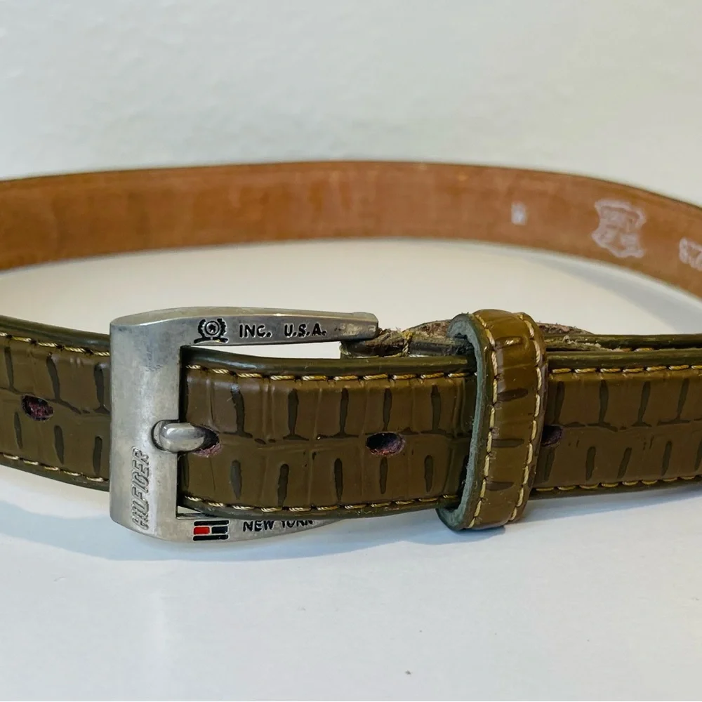 Vintage Tommy Hilfiger Square‎ Buckle Croco-Print Leather Belt Size XS (24”)